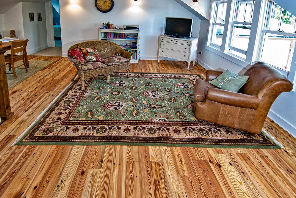 Southern Yellow Pine: North America’s Charming Flooring Option